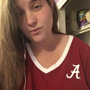 Meet your Posher, Devin